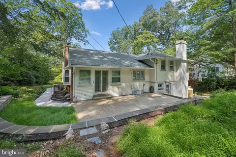 Exterior - 551 Barton Ln, Wayne, PA 19087 photo 5 of 5