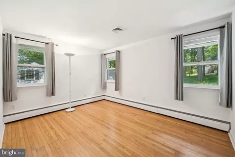 Bedroom - 551 Barton Ln, Wayne, PA 19087 photo 3 of 3