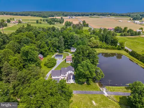 1034 1040 Twin County Rd, Honey Brook, PA 19344