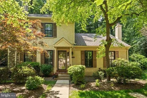 106 Weatherstone Dr, Paoli, PA 19301
