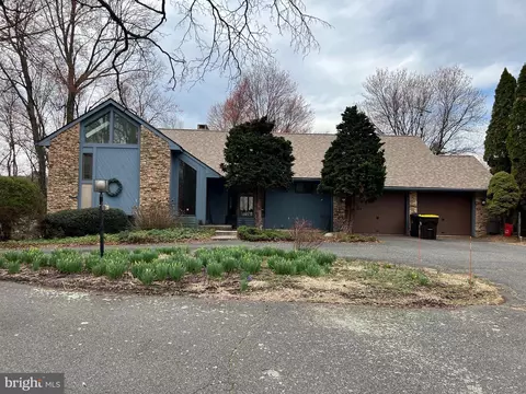 1317 Unionville Rd, Pottstown, PA 19465