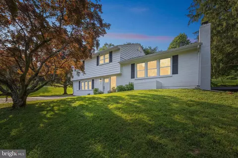 549 E Lafayette Dr, West Chester, PA 19382