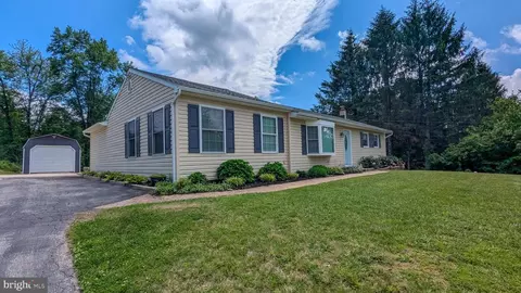1298 E Kings Hwy, Coatesville, PA 19320