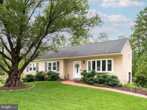 1289 Country Ln, West Chester, PA 19380
