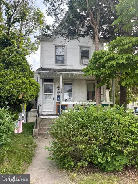76 Pennsylvania Ave, Phoenixville, PA 19460