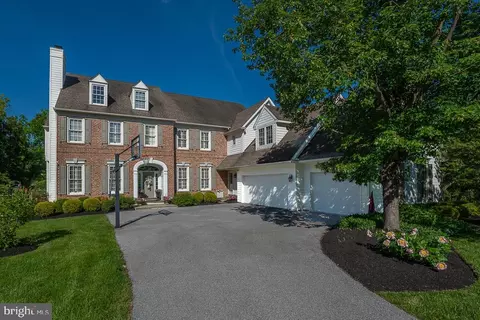 4 Fetters Mill Dr, Malvern, PA 19355