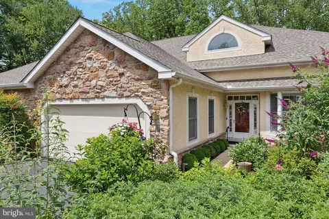 130 Piqua Cir #30, Berwyn, PA 19312