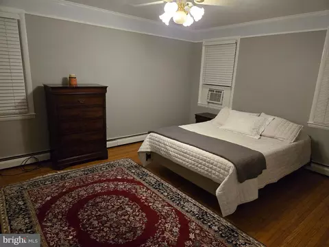 Bedroom - 1086 Townsend Cir, Wayne, PA 19087 photo 10 of 13