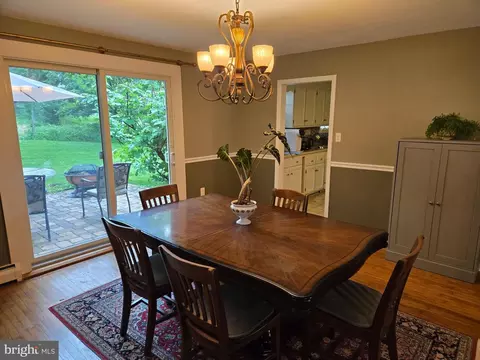 Dining - 1086 Townsend Cir, Wayne, PA 19087 photo 4 of 4