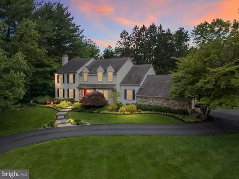 2 Clayton Ct, Chadds Ford, PA 19317