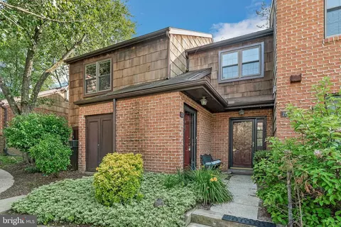 20 Hopkinson Ct, Wayne, PA 19087 photo 3