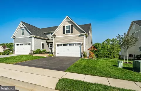 621 Thomas Penn Dr, West Grove, PA 19390