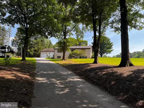 636 Pigeon Creek Rd, Pottstown, PA 19465