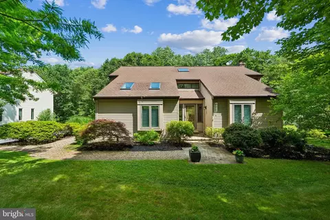 112 Birch Dr, Downingtown, PA 19335