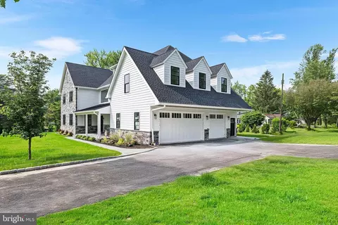 222 Hunters Ln, Wayne, PA 19087 photo 2