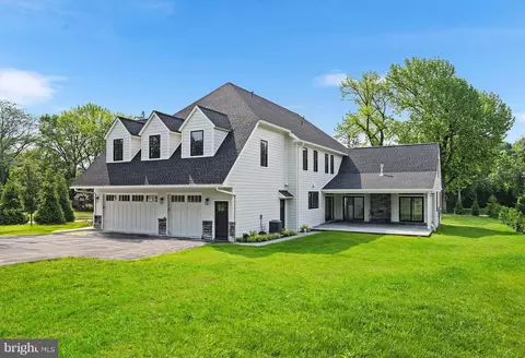 222 Hunters Ln, Wayne, PA 19087 photo 4
