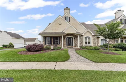 201 Brittany Dr, Avondale, PA 19311