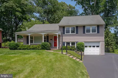 13 Bryan Ave, Malvern, PA 19355