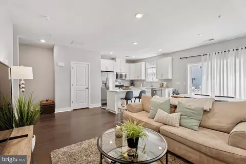 957 Skylar Ct, Phoenixville, PA 19460