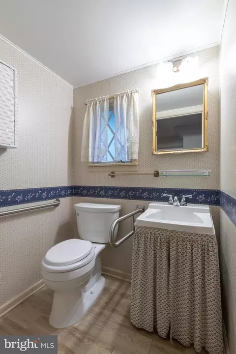 402 Howell Rd, Exton, PA 19341 photo 25
