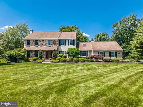20 Mooney Ln, Chester Springs, PA 19425