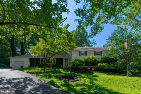 245 Greentree Dr, West Chester, PA 19382