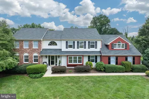 25 Twin Pines Rd, Downingtown, PA 19335