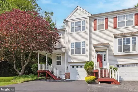 116 Forge Ct, Malvern, PA 19355