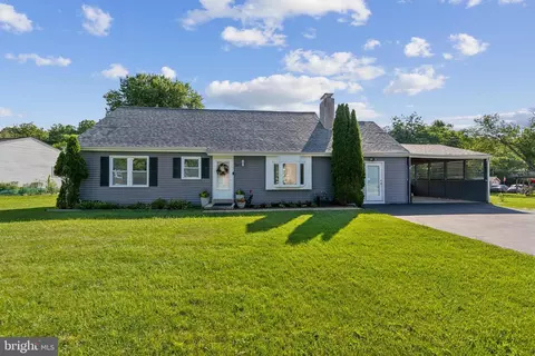 221 Park Dr, Downingtown, PA 19335