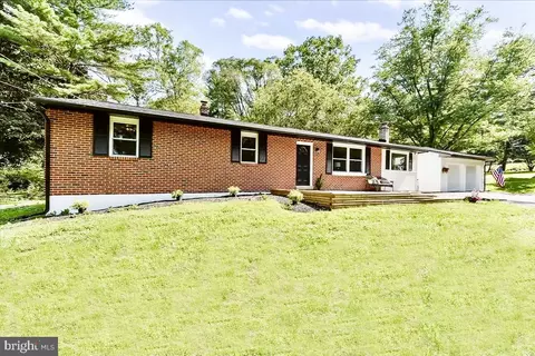 126 Peacedale Rd, Landenberg, PA 19350
