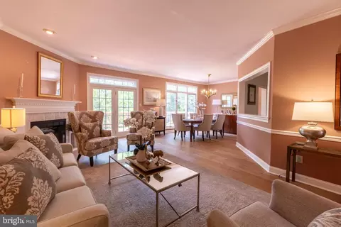 56 Longview Cir #56, Berwyn, PA 19312