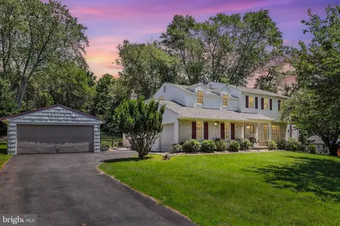 441 Barker Dr, West Chester, PA 19380