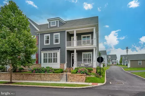 239 Milton Dr, Malvern, PA 19355