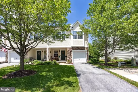 2751 Fynamore Ln, Downingtown, PA 19335