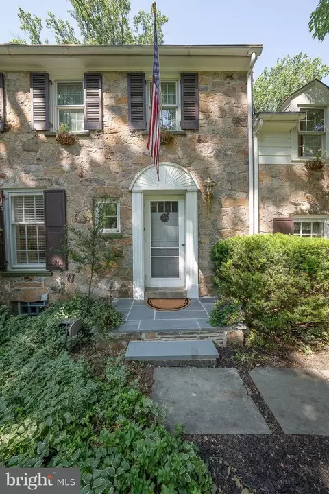 Exterior - 406 Devon State Rd, Devon, PA 19333 photo 3 of 10