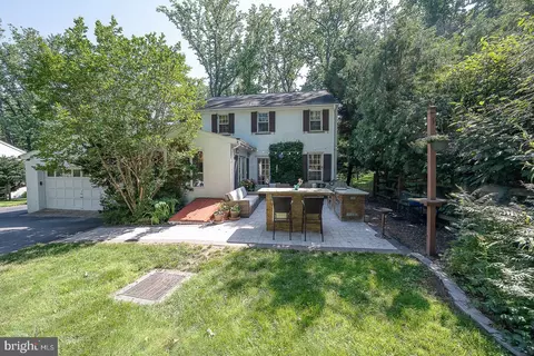 Exterior - 406 Devon State Rd, Devon, PA 19333 photo 6 of 10