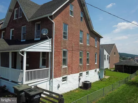 111 Hope Ave, Coatesville, PA 19320