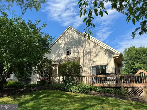 431 Waynesbrooke Rd, Berwyn, PA 19312