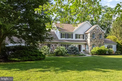 995 Baneswood Dr, Kennett Square, PA 19348