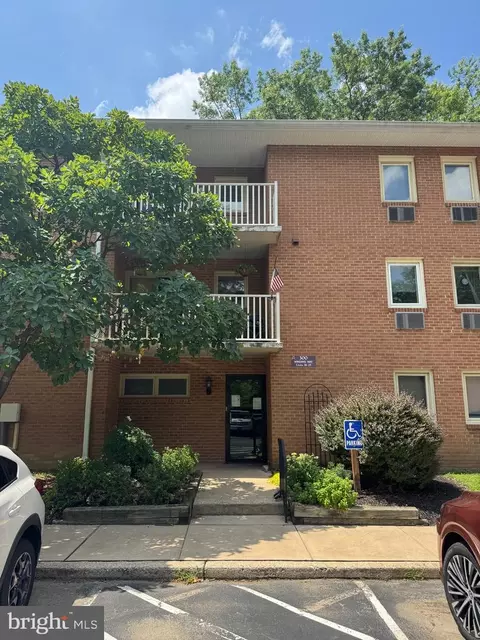 300 Winding Way #B-18, Downingtown, PA 19335