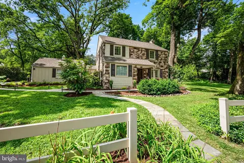 Exterior - 79 Crestline Rd, Wayne, PA 19087 photo 3 of 9
