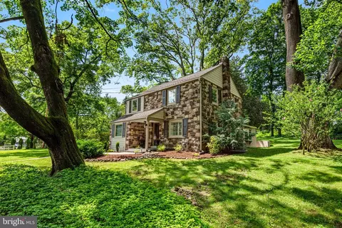 Exterior - 79 Crestline Rd, Wayne, PA 19087 photo 5 of 9