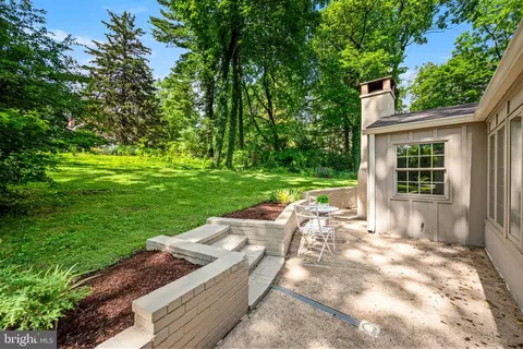 Exterior - 79 Crestline Rd, Wayne, PA 19087 photo 7 of 9