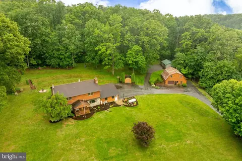 354 Lammey Rd, Honey Brook, PA 19344