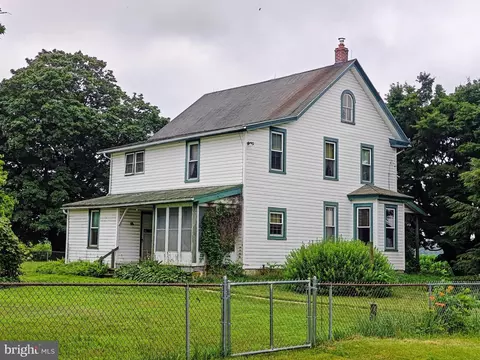 1751 Walnut Rd, Honey Brook, PA 19344