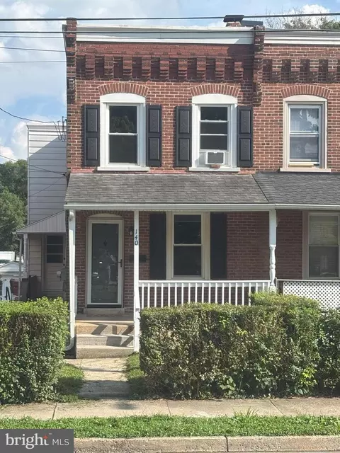140 Viaduct Ave, Downingtown, PA 19335