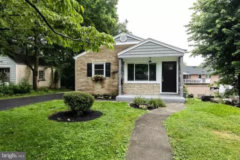 1243 Oak St, Coatesville, PA 19320