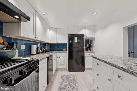 Kitchen - 367 Old Forge Xing #367, Devon, PA 19333 photo 1 of 2