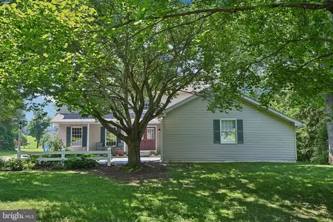 3 Allison Dr, West Brandywine, PA 19320