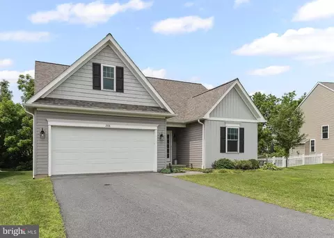 288 Greenwood Dr, Oxford, PA 19363